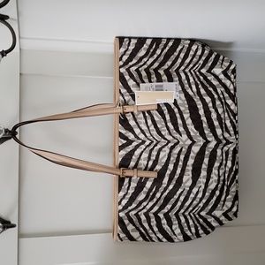 Michael Kors Jet Set Travel Tech Friendly Multifunction Tote Tiger